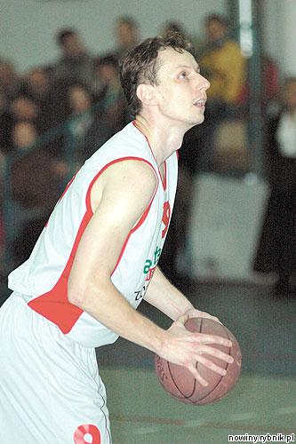 Mirosław Frankowski w całej swojej karierze, niezależnie od szczebla rozgrywek, na jakich występował, należał do najrówniej grających koszykarzy swojego zespołu.