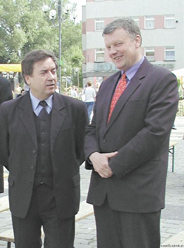 Mirosław Szypowski (z lewej) musi zwrócić pieniądze. Podobnie pewnie będzie w przypadku Andrzeja Barteli