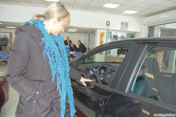 Adamina Paszcza przyjechała do aż z Dąbrowy Górniczej, by kupić auto w naszym regionie / Ireneusz Stajer