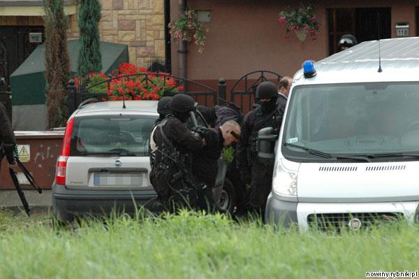 Po strzelaninie Krzysztof W. oddał się w ręce policji / Wacław Troszka