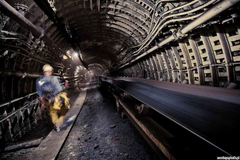 12 kopalń będzie zamkniętych na 3 tygodnie, górnicy otrzymają 100 procent wynagrodzenia / JSW Dawid Lach