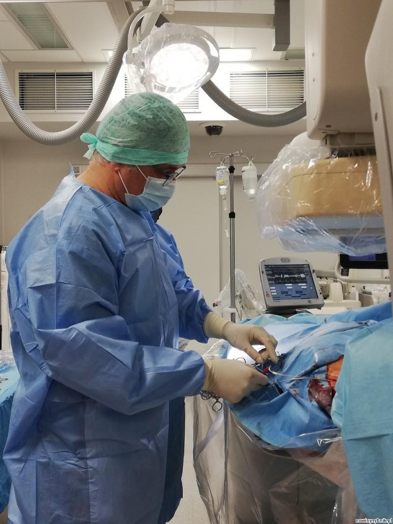 Pierwszy stymulator serca wszczepiono w jastrzębskim szpitalu 39-letniej pacjentce / WSS 2 Jastrzębie