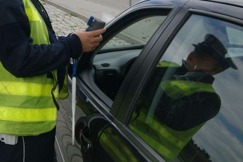 KMP Żory Policjant z Żor złapał pijanego kierowcę w Strumieniu