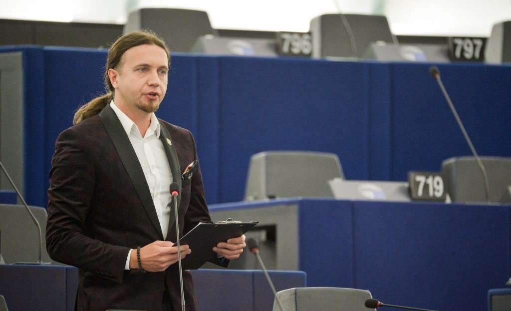 Archiwum Łukasz Kohut, Poseł do Parlamentu Europejskiego, Politolog, Fotograf